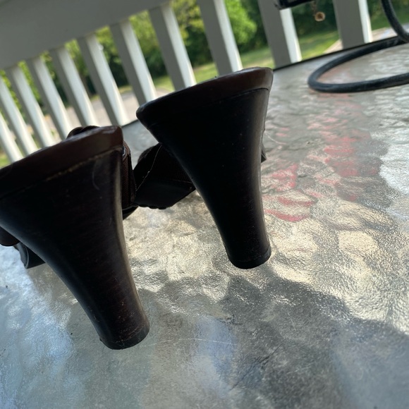 Nickels Soft leather strap braided slip on wood heel sandals brown studs size:7 - Picture 7 of 8